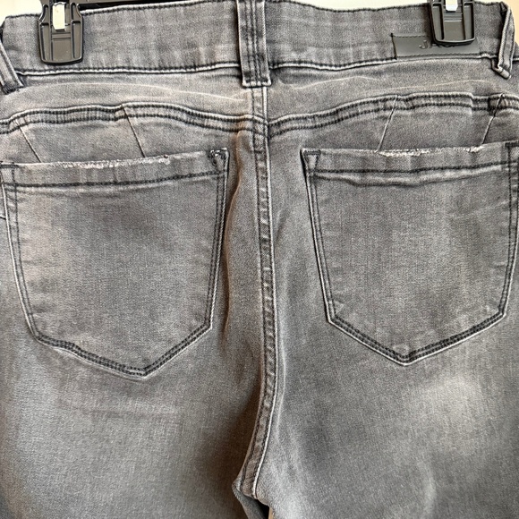JAG Jeans – Size 6/28 (Like New) - Picture 3 of 4